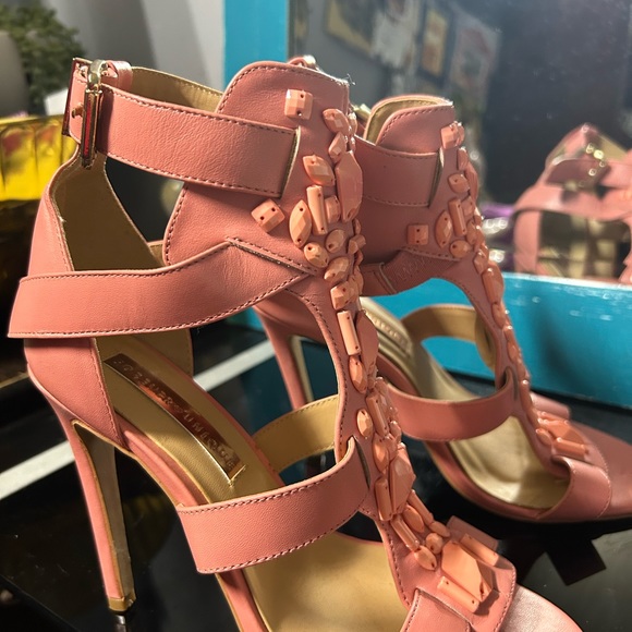 Heels - Picture 2 of 6